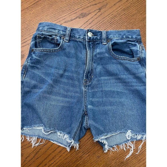 American Eagle Outfitters Pants - American Eagle Mom Jean Shorts Size 0 Reg
